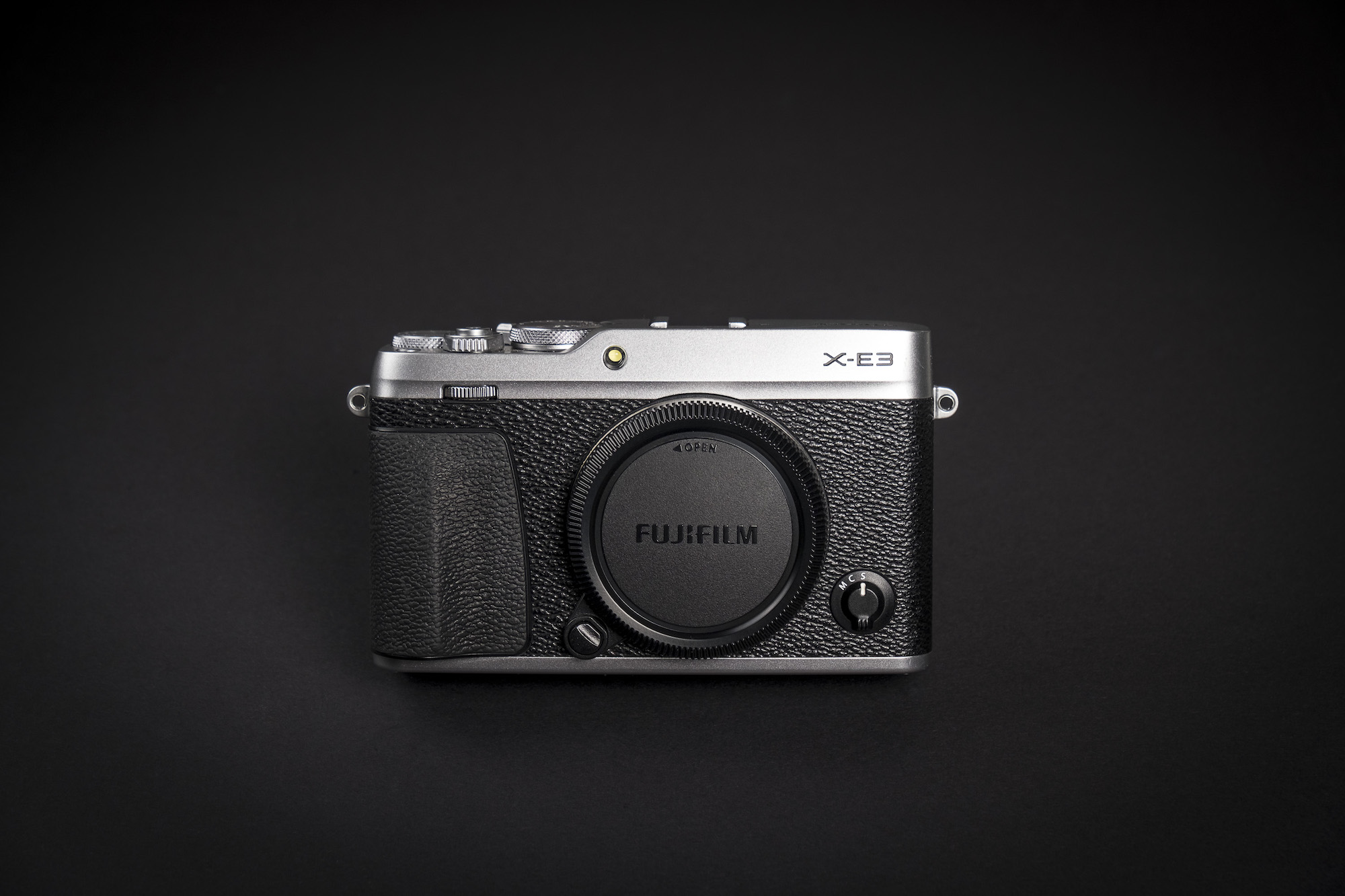 Product photography services studio photographer Singapore e-commerce shoot Fujifilm camera mirrorless xe3