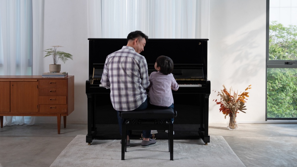 Piano Commercial Photography Product Photographer Singapore Steinway & Sons - Orchard ION- coco creative studio- product- photography- singapore-france