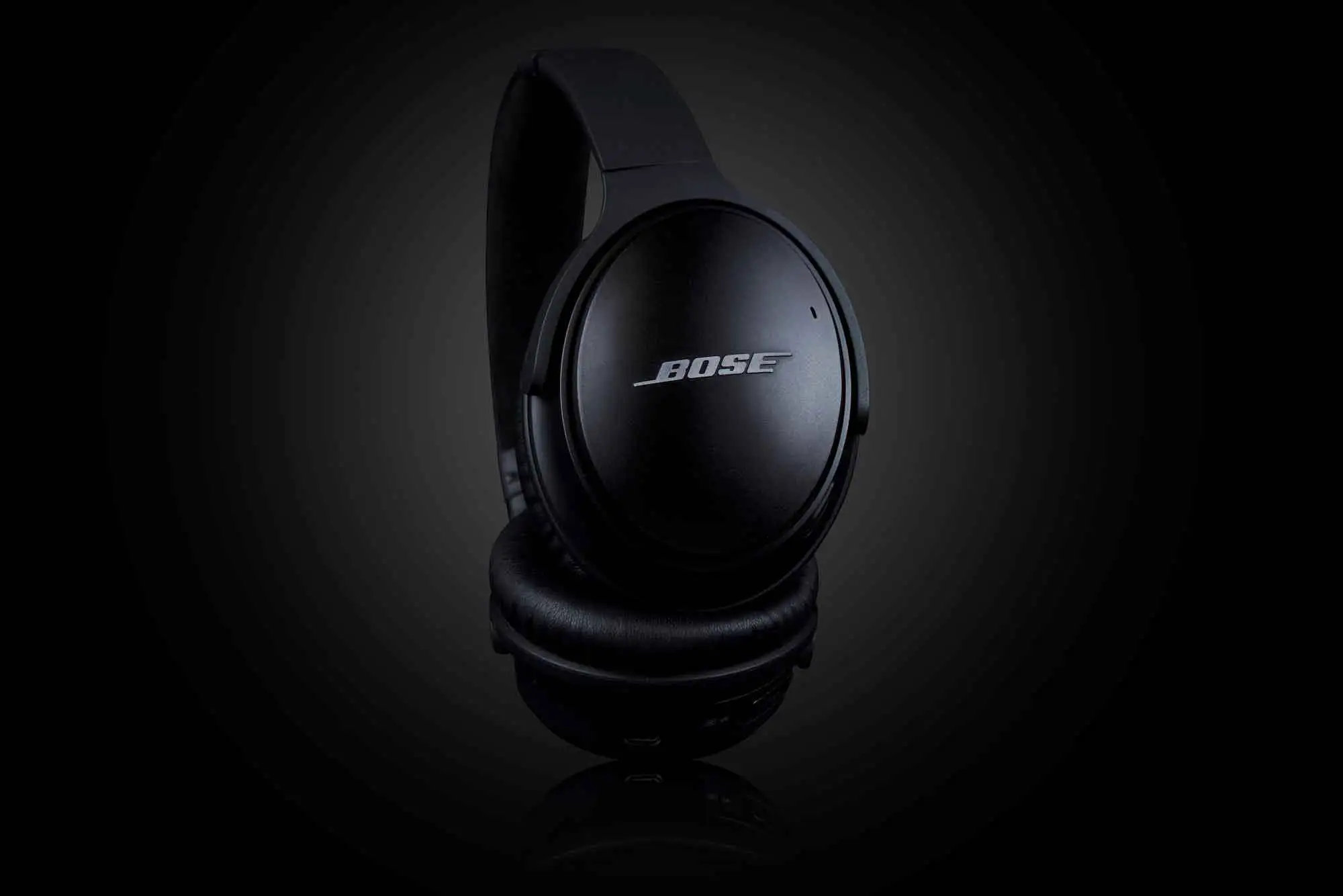product-photography-services-singapore-studio-photographer-asia-ecommerce-Bose-QuietComfort-Wireless-Headphones-Black-tech