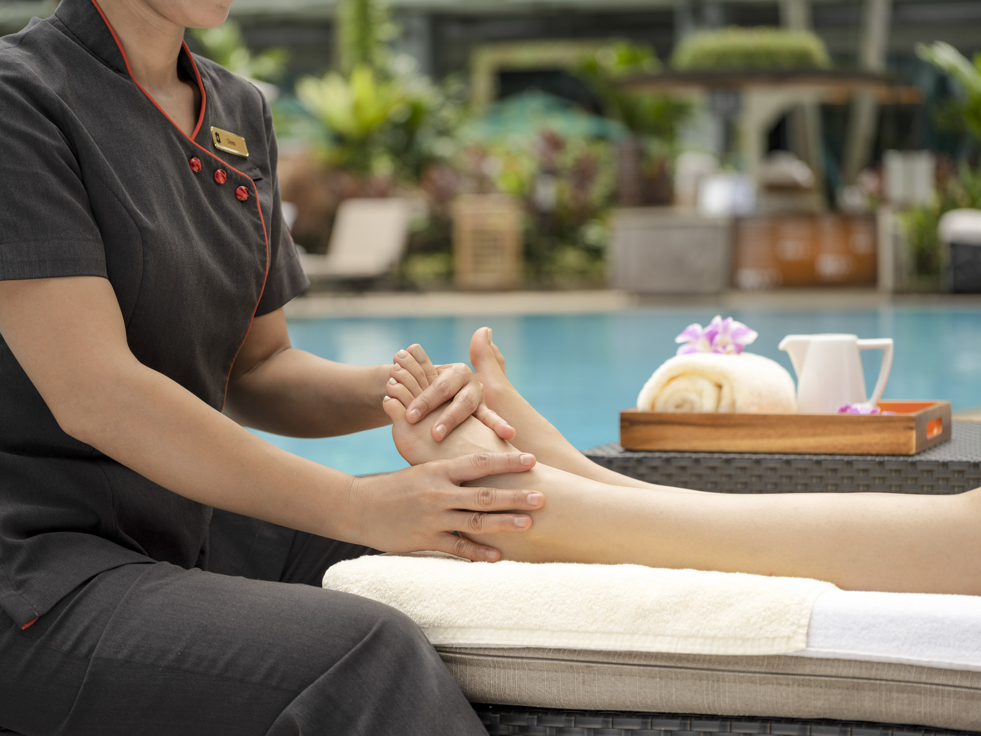 outdoor photoshoot Singapore Asia Hotel Luxurious spa treatments Chi Shangri-La