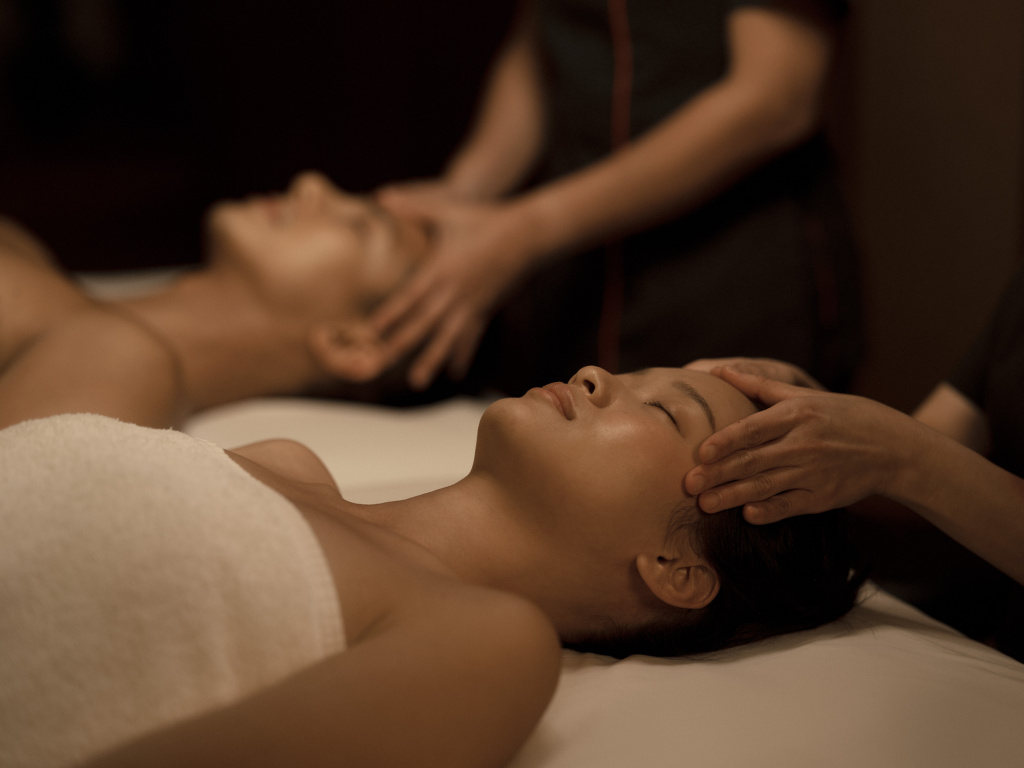 Commercial photographer photography studio Singapore Asia Hotel Luxurious spa treatments Chi Shangri-La