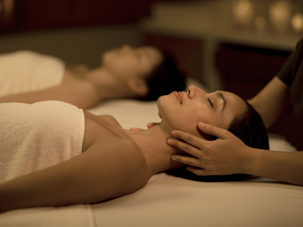 Commercial photographer photography studio Singapore Asia Hotel Luxurious spa treatments Chi Shangri-La
