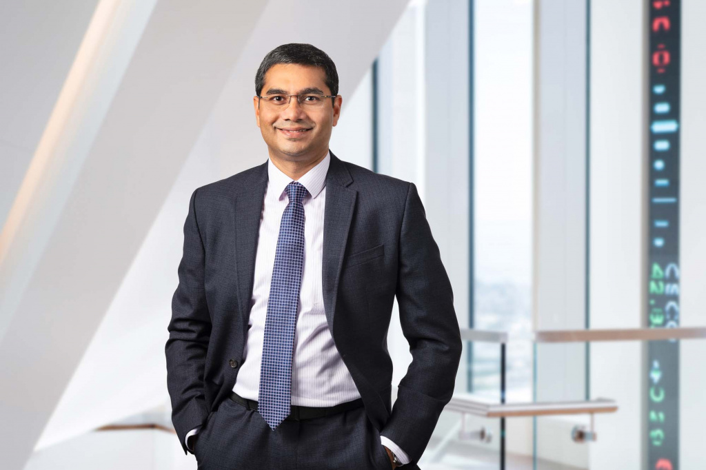 PIMCO-corporate-headshot-photography-coco-creative-studio-singapore-france