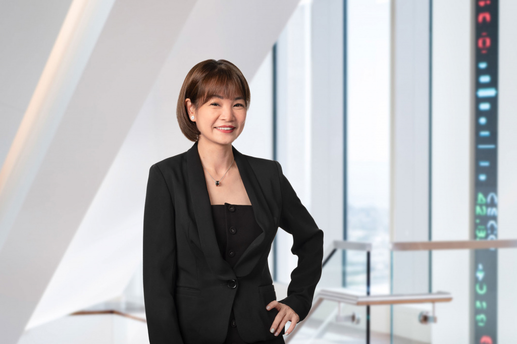 PIMCO-corporate-headshot-photography-coco-creative-studio-singapore-france