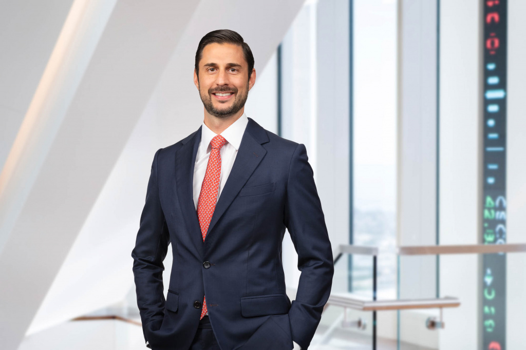 PIMCO-corporate-headshot-photography-coco-creative-studio-singapore-france