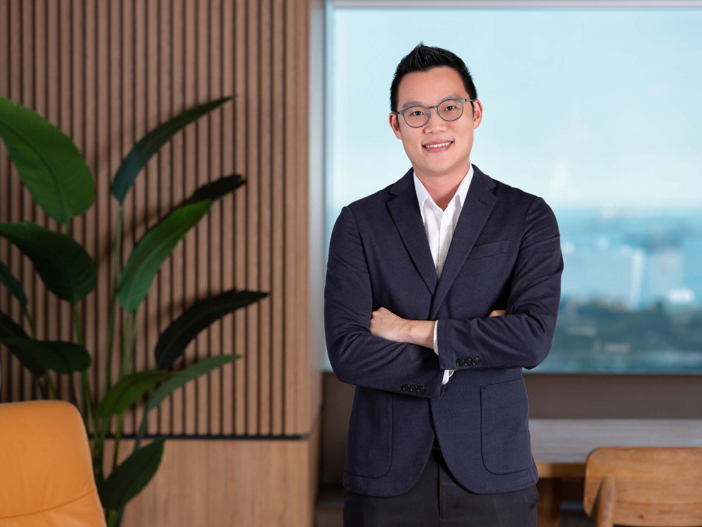 Santen-headshots-corporate-photography-coco-creative-studio-singapore-france