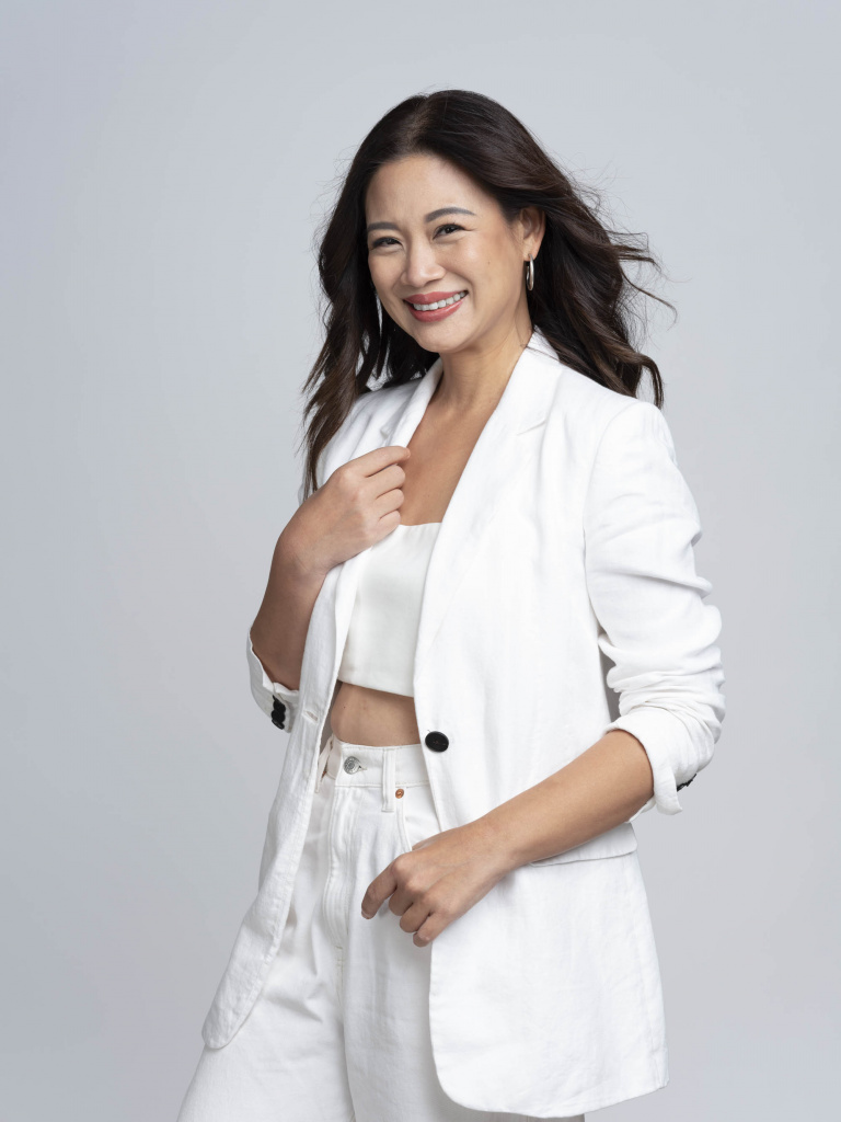 Headshot corporate photographer commercial photography studio singapore