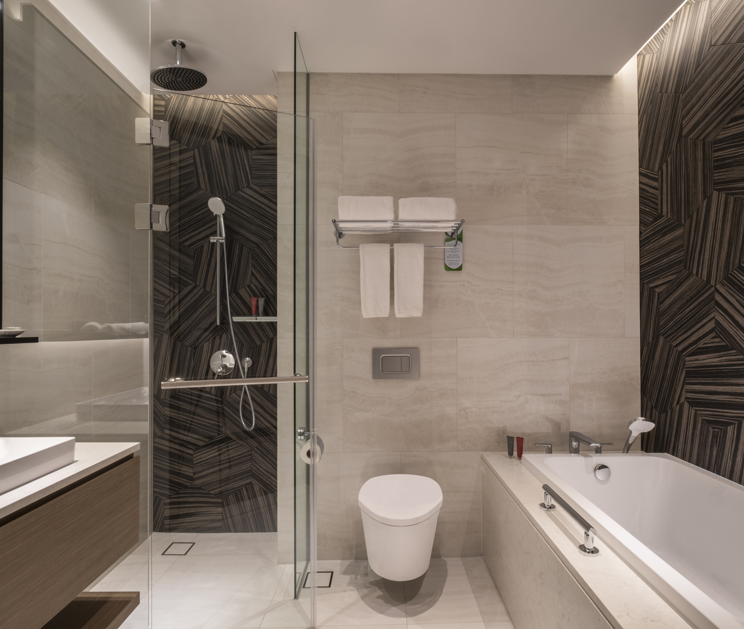 Orchid Hotel-hospitality photography-interiors-coco creative studio-singapore-france-bathroom