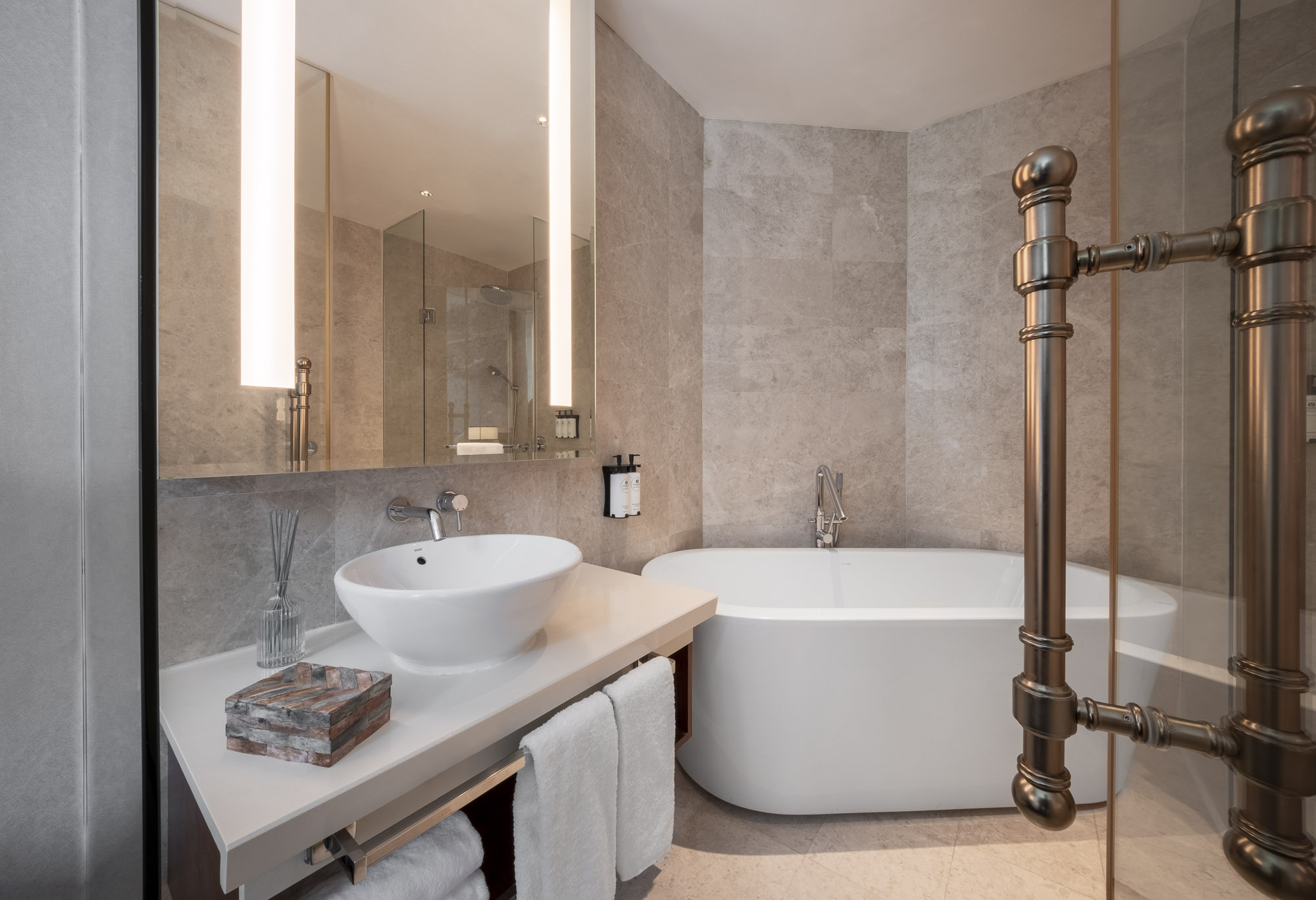 Robertson House-hospitality-bathroom-interior- photography-facade-coco creative studio-singapore-france