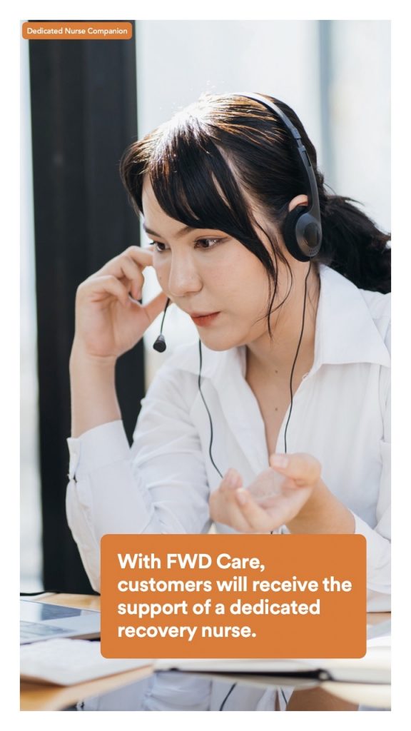 An advisor on the phone explains the benefits to patients of using them