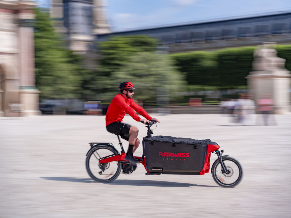 Livraison express pour livreur en vélo cargo de chez Parnass Transport