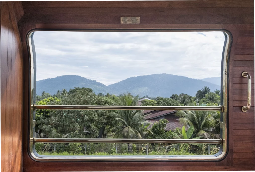 Belmond-journey-Eastern-Oiental-Express-train-EO-window