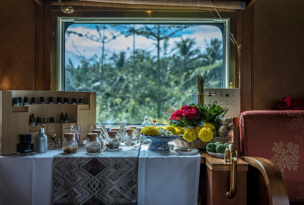 Belmond-journey-Eastern-Oriental-Express-train-EO-parfum