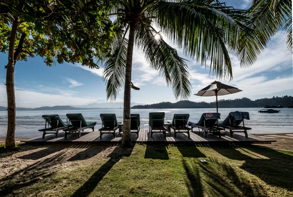 Gaya-island-resort-hotel-borneo-services-hotel-4