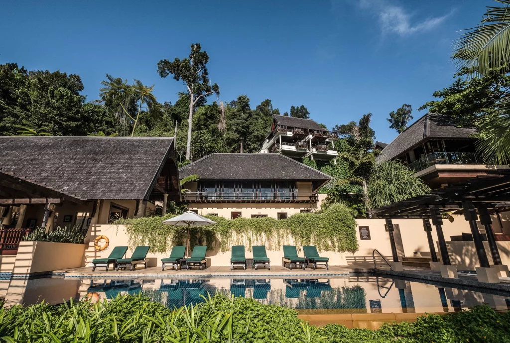 Gaya-island-resort-hotel-borneo-services-hotel-5 2