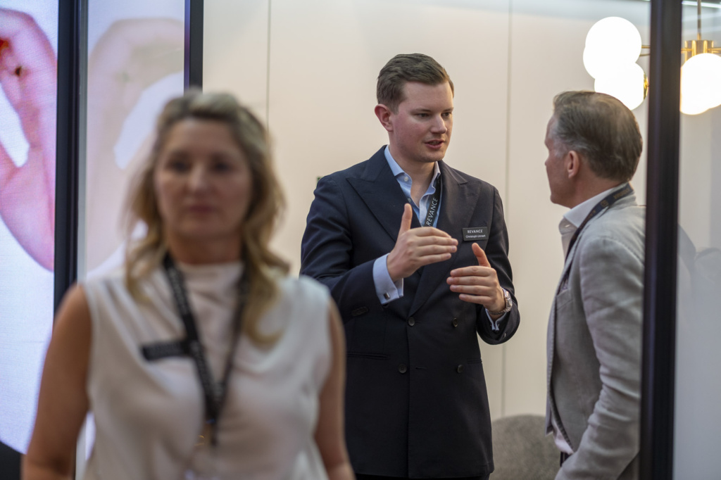 paris-event-photographer-revance-amwc-corporate-coco-creative-studio-1371